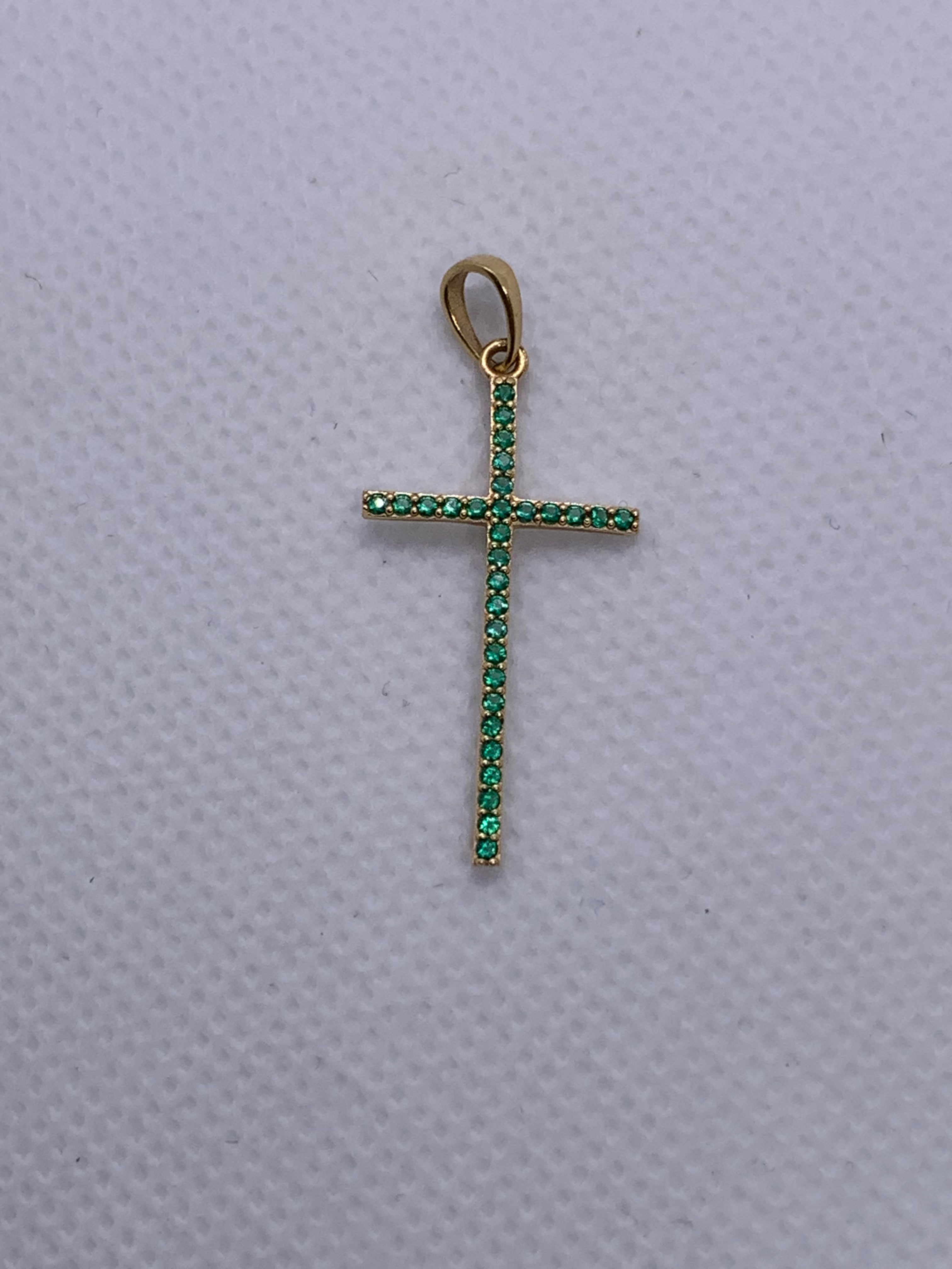 Dije Cruz Emerald